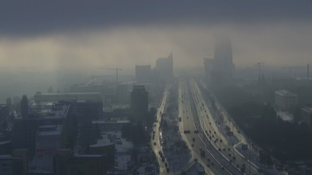 Без физическо на открито заради замърсения въздух