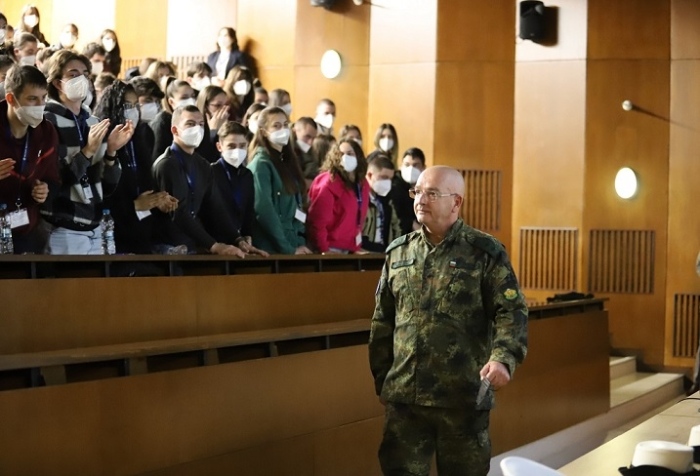 Ден на отворените врати за ученици във ВМА