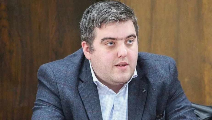 Подготвя се удар по доходите на половин милион българи